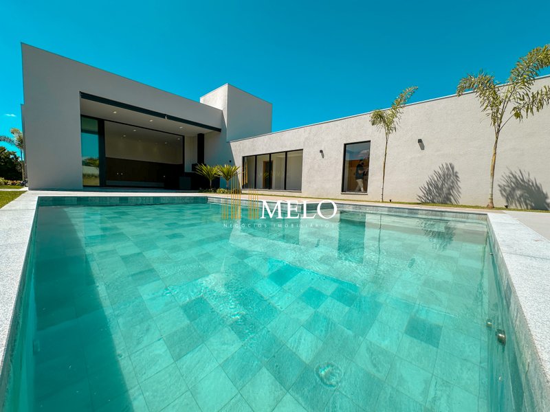 Lindíssima casa à Venda no Condomínio Vitória Golf por R$3.690.000,00 - Lagoa Santa - 