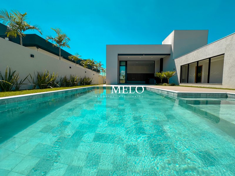 Lindíssima casa à Venda no Condomínio Vitória Golf por R$3.690.000,00 - Lagoa Santa - 