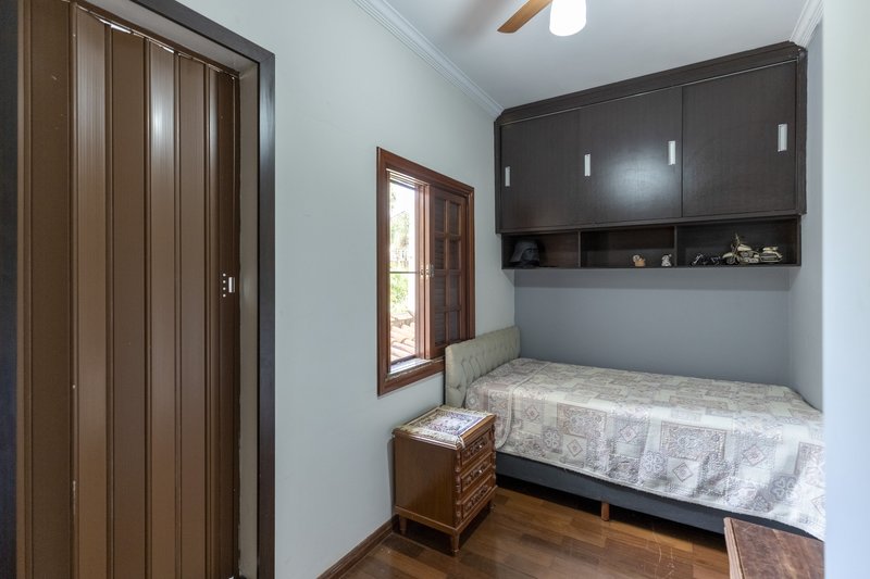 Casa Sobrado à Venda Condominio Buritis, 465m², 4 Suítes, Ribeirão Preto/SP Via Marginal Dr. Hermenegildo Ulian Ribeirão Preto - 