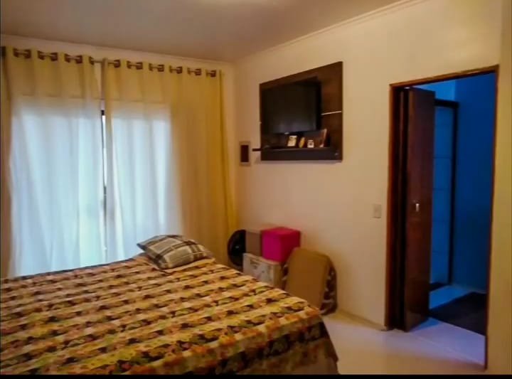 Excelente oportunidade de sobrado 3 Dormitórios com Suíte - Mauá - 
