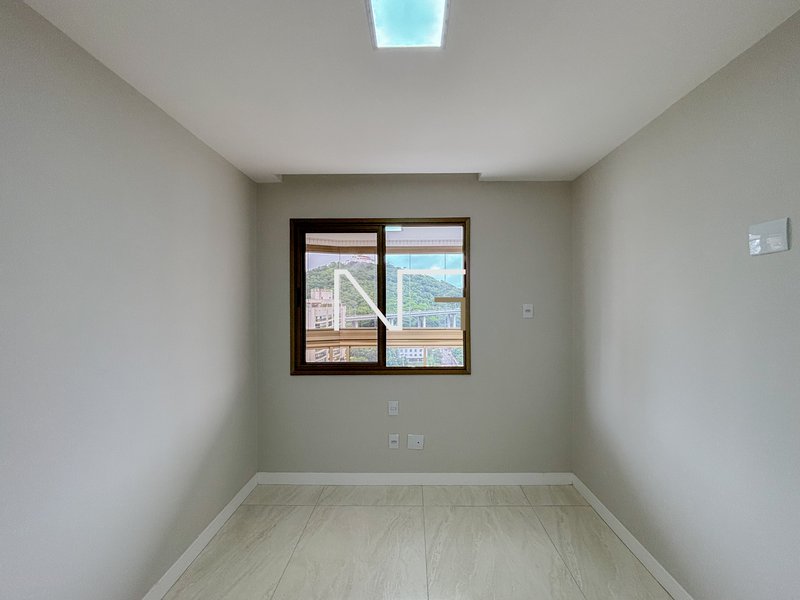 Vista Livre e 3 Quartos em Localização Privilegiada na Praia da Costa Rua Anésio Alvarenga Vila Velha - 
