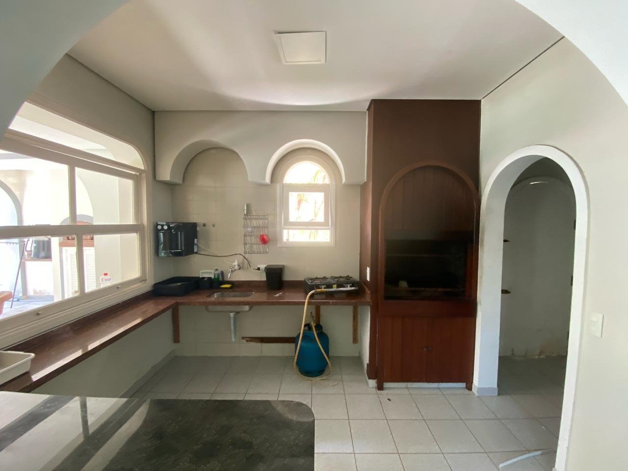 Casa de Condomínio para alugar com 4 quartos, 492m² - Foto 12