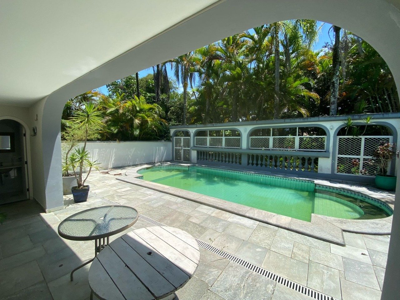 Casa de Condomínio para alugar com 4 quartos, 492m² - Foto 18
