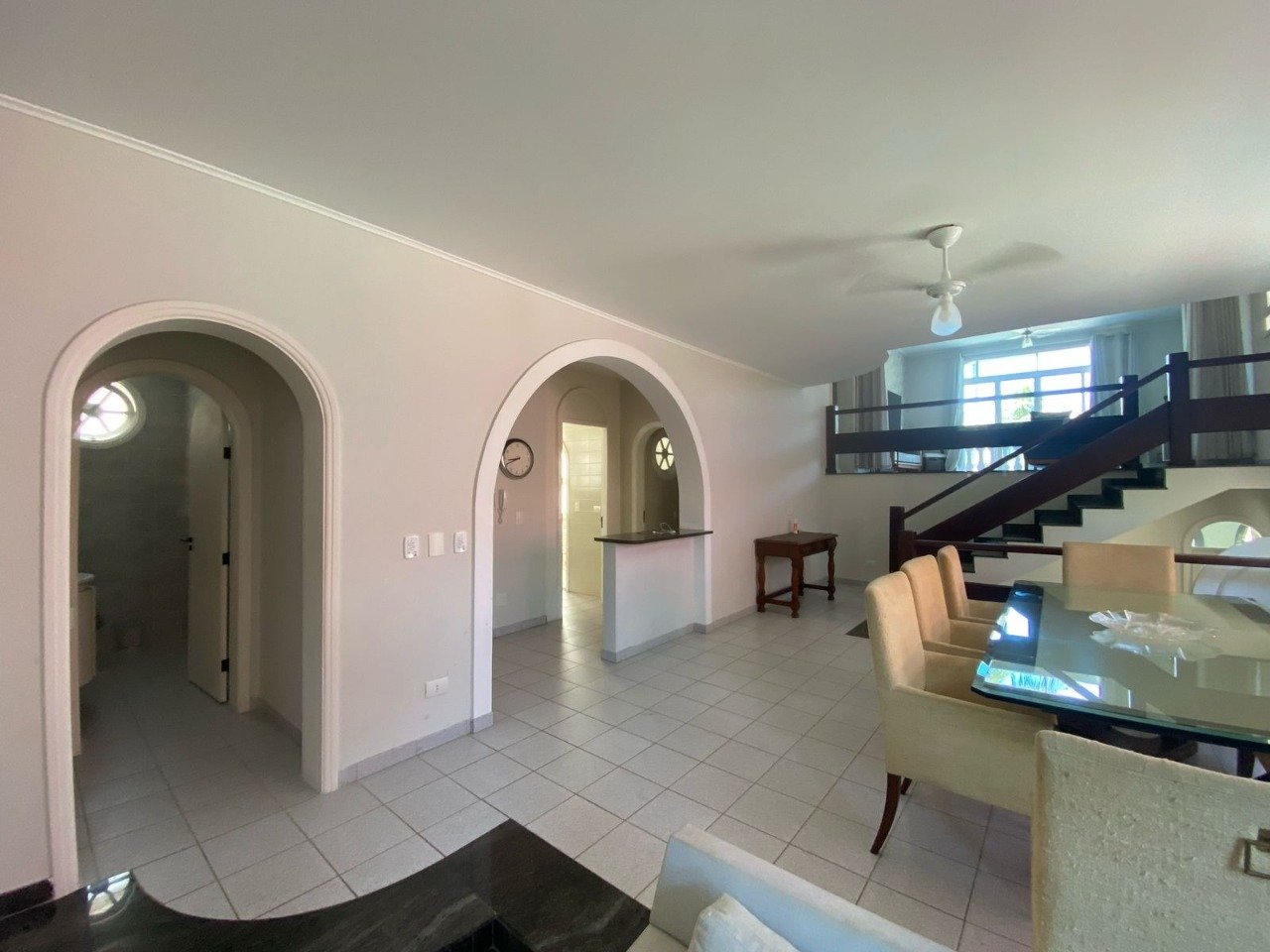 Casa de Condomínio para alugar com 4 quartos, 492m² - Foto 9