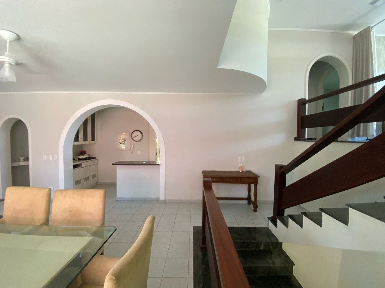 Casa de Condomínio para alugar com 4 quartos, 492m² - Foto 7