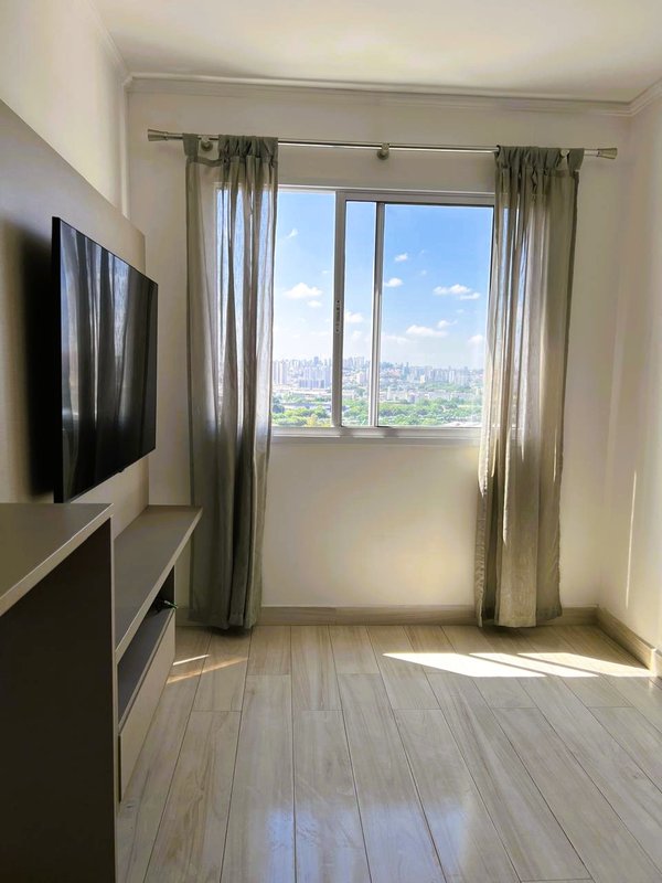 VENDE-SE APARTAMENTO 31m² ANDAR ALTO  PLANEJADOS QUARTO SALA E COZINHA Rua Torres da Barra São Paulo - 