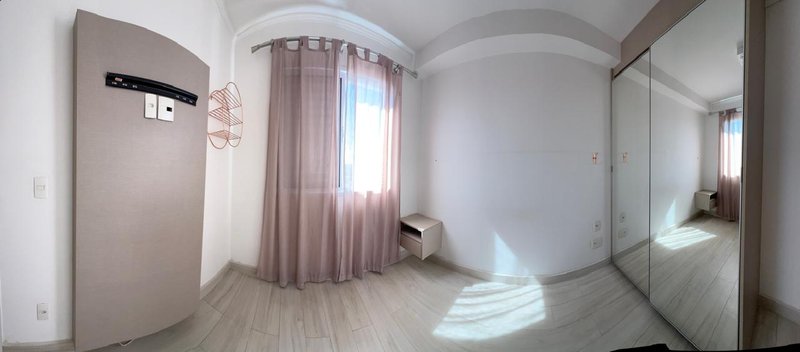 VENDE-SE APARTAMENTO 31m² ANDAR ALTO  PLANEJADOS QUARTO SALA E COZINHA Rua Torres da Barra São Paulo - 