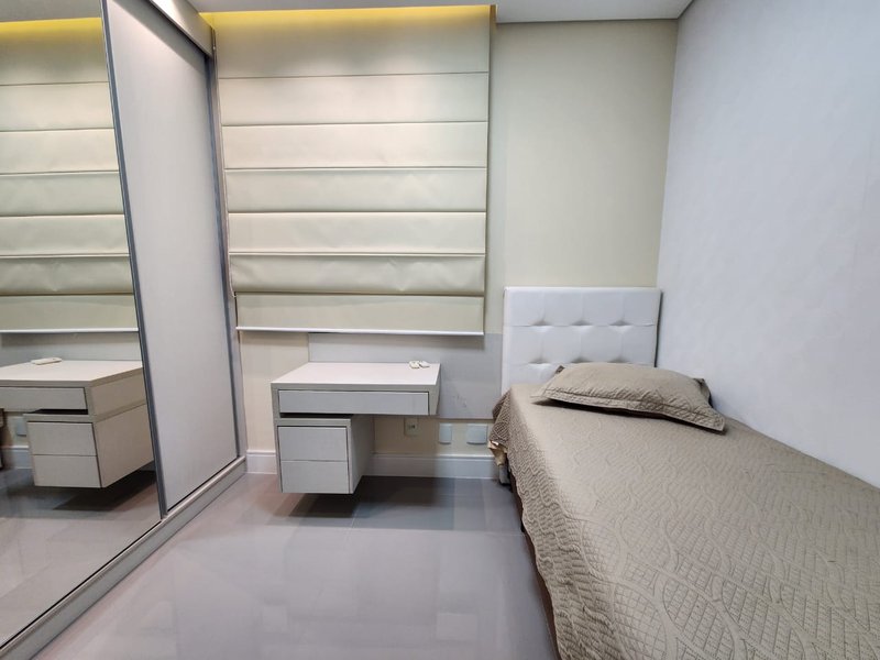 VENDE-SE APT – CHÁCARA SANTO ANTÔNIO - PRONTO PARA MORAR - 93m2 Rua Henri Dunant São Paulo - 