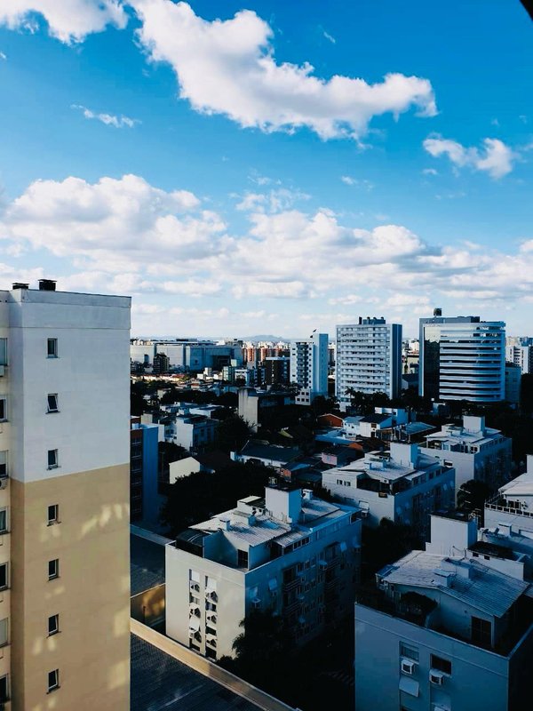 Apartamento 3Dormitórios 132m²  Passo da Areia Porto Alegre/RS Rua Acélio Daudt Porto Alegre - 