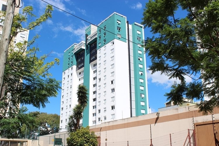 Apartamento 3Dormitórios 132m²  Passo da Areia Porto Alegre/RS Rua Acélio Daudt Porto Alegre - 