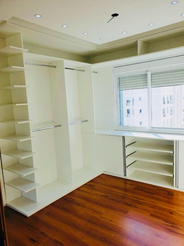 Apartamento 3Dormitórios 132m²  Passo da Areia Porto Alegre/RS Rua Acélio Daudt Porto Alegre - 