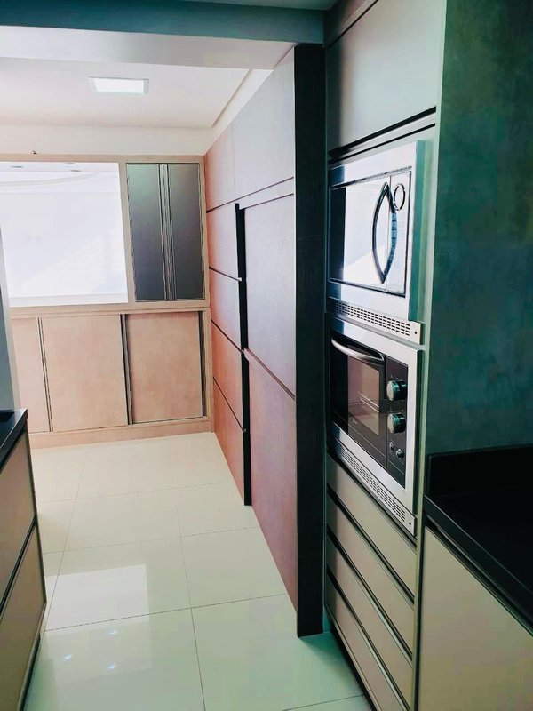 Apartamento 3Dormitórios 132m²  Passo da Areia Porto Alegre/RS Rua Acélio Daudt Porto Alegre - 