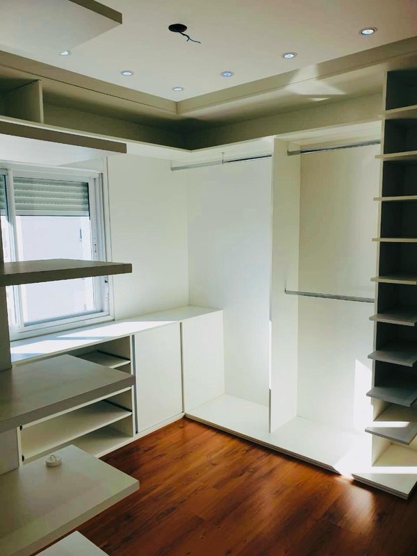 Apartamento 3Dormitórios 132m²  Passo da Areia Porto Alegre/RS Rua Acélio Daudt Porto Alegre - 