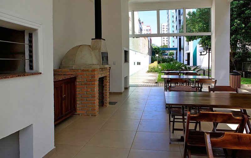 Apartamento 3Dormitórios 132m²  Passo da Areia Porto Alegre/RS Rua Acélio Daudt Porto Alegre - 