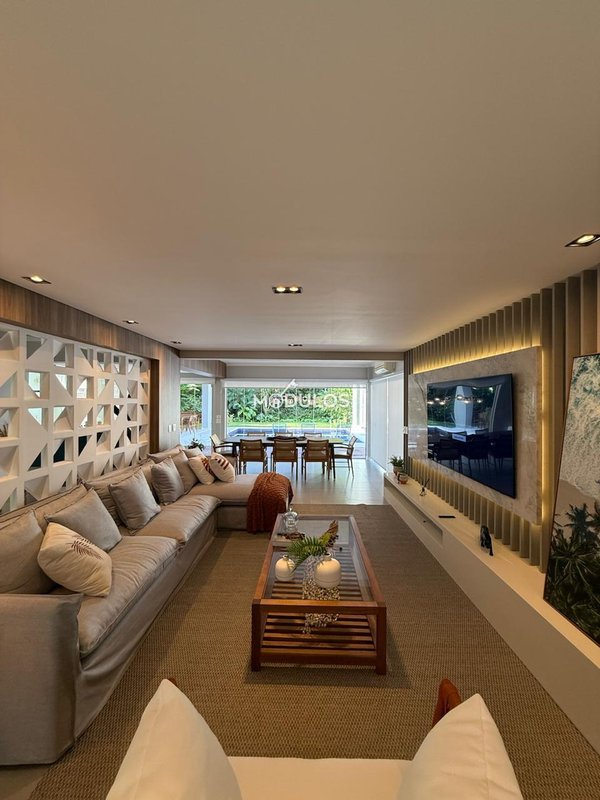 Propriedade minimalista em local nobre com 6 suítes  à venda, 470 m² por R$ 5.900.000,00 Passeio Carvalho Bertioga - 