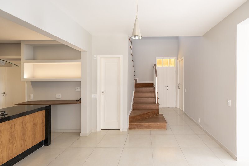 Casa à Venda Condominio Terra Brasilis Rua Cezário Gonçalves Ribeirão Preto - 
