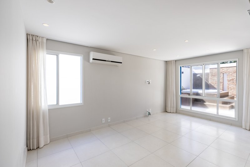 Casa à Venda Condominio Terra Brasilis Rua Cezário Gonçalves Ribeirão Preto - 