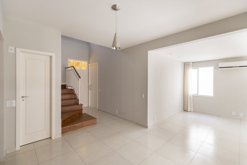 Casa à Venda Condominio Terra Brasilis Rua Cezário Gonçalves Ribeirão Preto - 