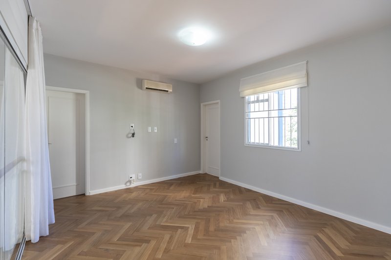 Casa à Venda Condominio Terra Brasilis Rua Cezário Gonçalves Ribeirão Preto - 