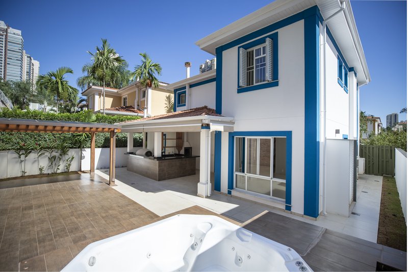 Casa à Venda Condominio Terra Brasilis Rua Cezário Gonçalves Ribeirão Preto - 