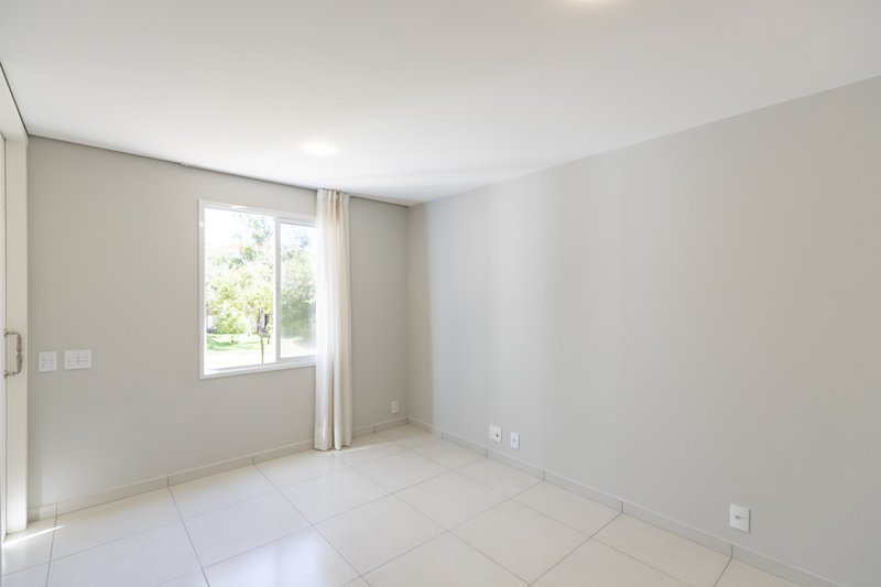 Casa à Venda Condominio Terra Brasilis Rua Cezário Gonçalves Ribeirão Preto - 