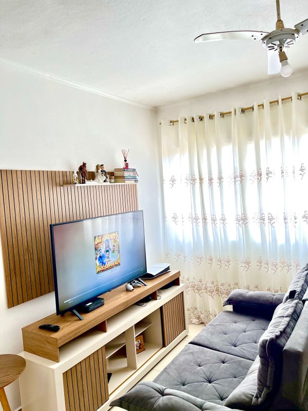 Apto 01 Dormitório na Vila Tupí Praia Grande - Praia Grande - 