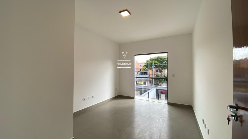Sobrado 2 dormitórios + 2 vagas de garagem - Itaquaquecetuba - 