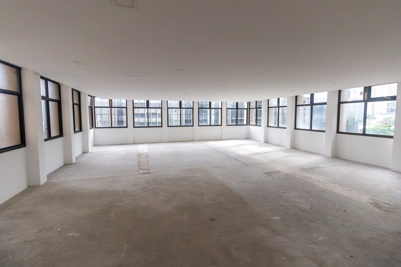 ALUGA-SE Conjunto Comercial na Vila Olímpia – 230 m², Vão Livre, 5 Vagas e Infraestrutura Rua Pequetita São Paulo - 