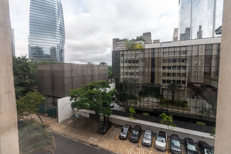 ALUGA-SE Conjunto Comercial na Vila Olímpia – 230 m², Vão Livre, 5 Vagas e Infraestrutura Rua Pequetita São Paulo - 