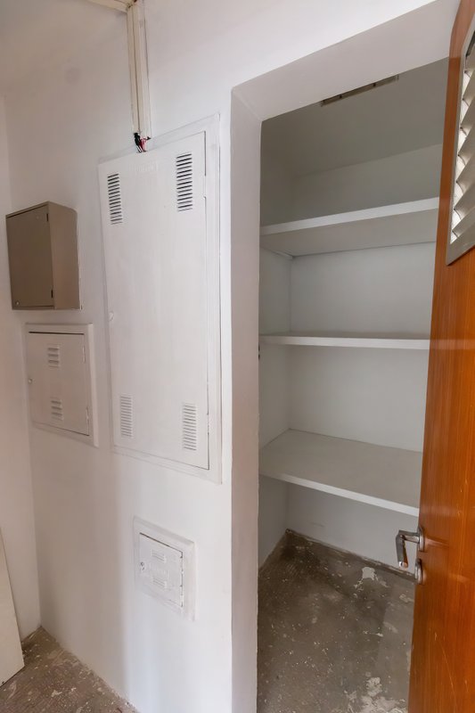 ALUGA-SE Conjunto Comercial na Vila Olímpia – 230 m², Vão Livre, 5 Vagas e Infraestrutura Rua Pequetita São Paulo - 