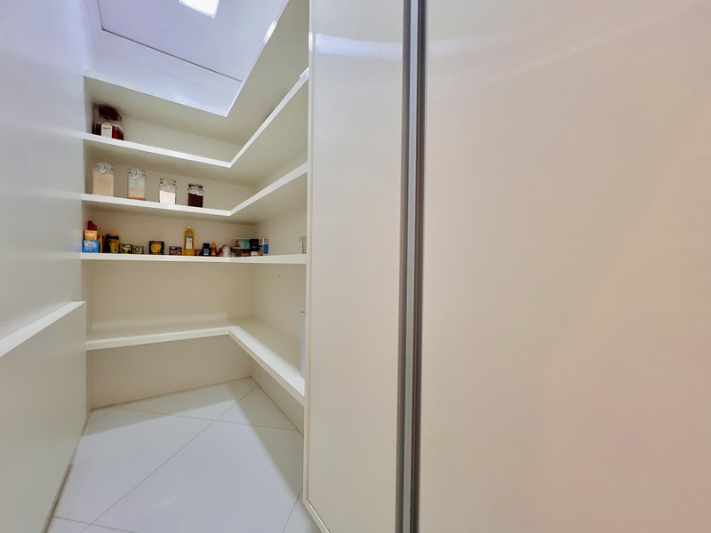 CASA DE LUXO MOBILIADA E DECORADA Setor 2 Casa 1 Araçoiaba da Serra - 