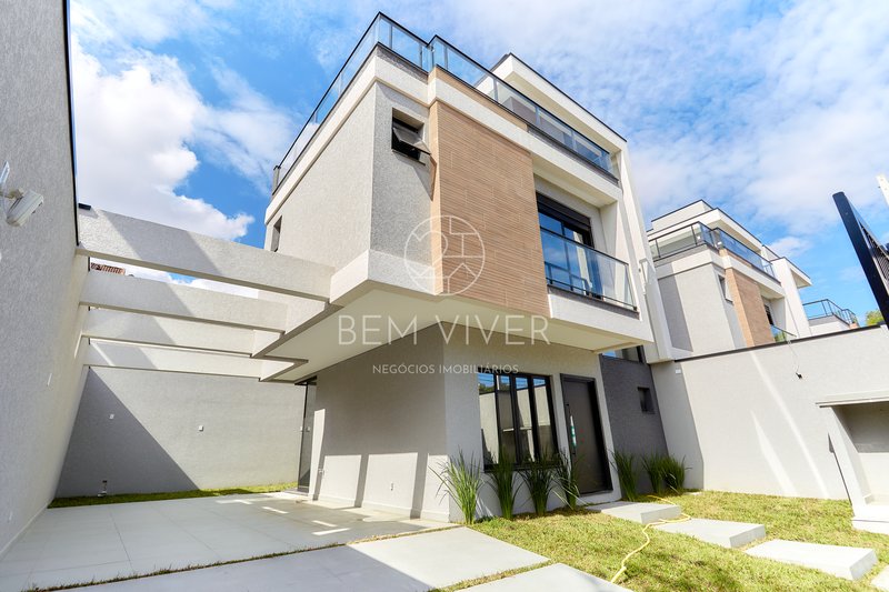 Casa alto padrão 185m2, 3 suítes, 6 vagas, quintal 85m, terraço, Jardim Américas Joaquim Augusto Andrade Curitiba - 