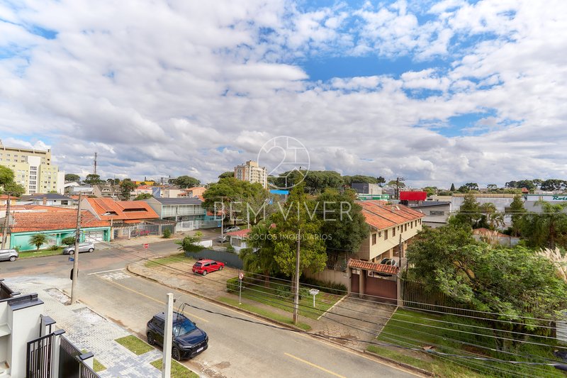Casa alto padrão 185m2, 3 suítes, 6 vagas, quintal 85m, terraço, Jardim Américas Joaquim Augusto Andrade Curitiba - 