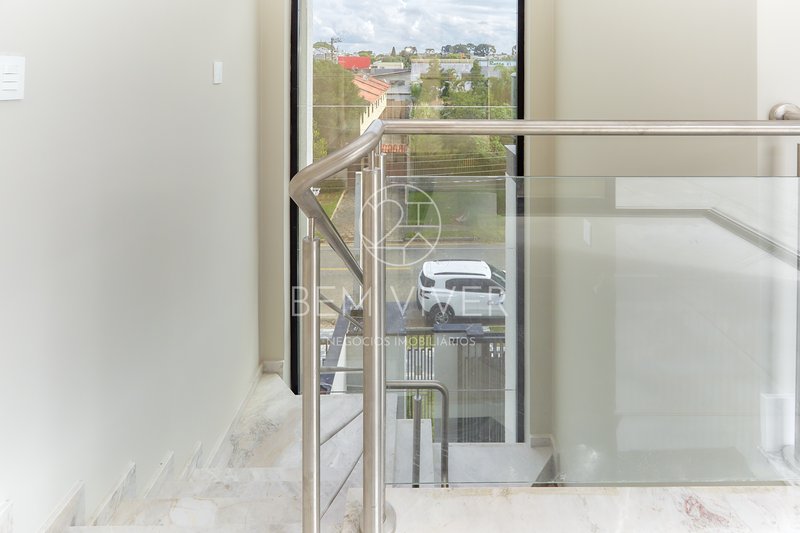 Casa alto padrão 185m2, 3 suítes, 6 vagas, quintal 85m, terraço, Jardim Américas Joaquim Augusto Andrade Curitiba - 