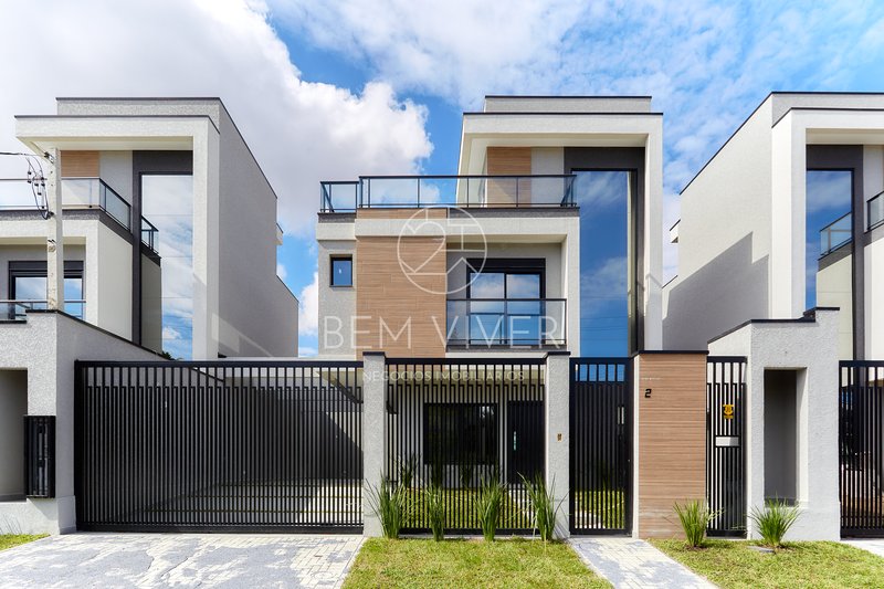 Casa alto padrão 185m2, 3 suítes, 6 vagas, quintal 85m, terraço, Jardim Américas Joaquim Augusto Andrade Curitiba - 