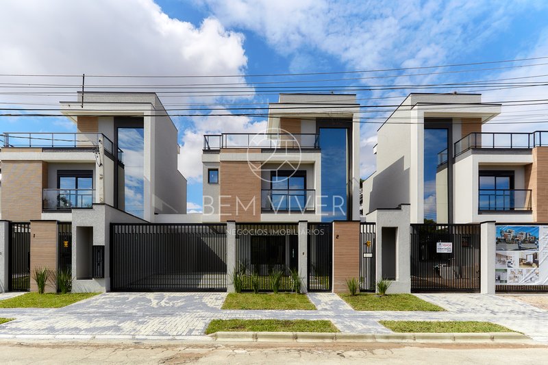 Casa alto padrão 185m2, 3 suítes, 6 vagas, quintal 85m, terraço, Jardim Américas Joaquim Augusto Andrade Curitiba - 