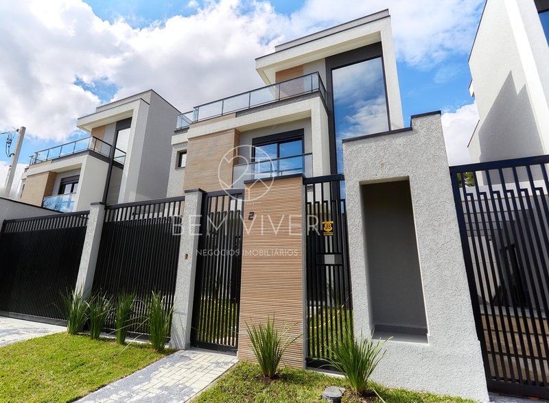 Casa alto padrão 185m2, 3 suítes, 6 vagas, quintal 85m, terraço, Jardim Américas Joaquim Augusto Andrade Curitiba - 