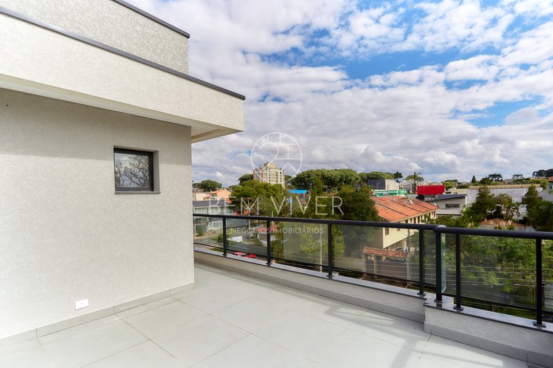 Casa alto padrão 185m2, 3 suítes, 6 vagas, quintal 85m, terraço, Jardim Américas Joaquim Augusto Andrade Curitiba - 