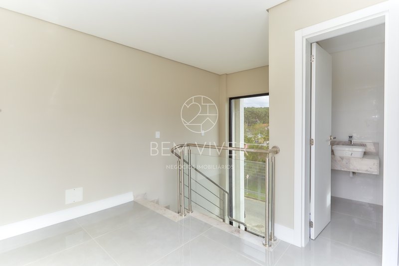 Casa alto padrão 185m2, 3 suítes, 6 vagas, quintal 85m, terraço, Jardim Américas Joaquim Augusto Andrade Curitiba - 