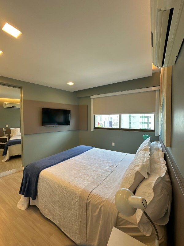 Apartamento à venda com 3 quartos sendo 3 suites, 170m² área útil por R$ 2.100.000,00 Rua Francisco da Cunha Recife - 