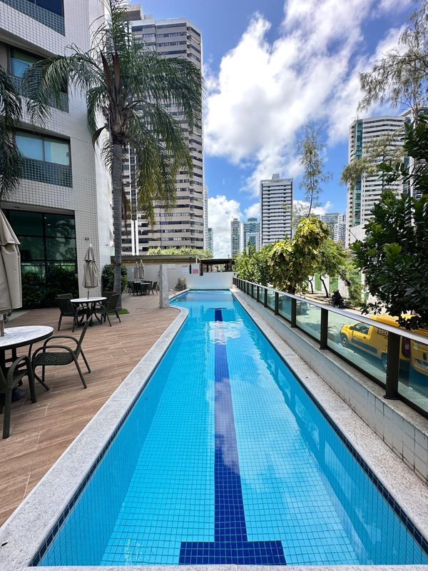 Apartamento à venda com 3 quartos sendo 3 suites, 170m² área útil por R$ 2.100.000,00 Rua Francisco da Cunha Recife - 