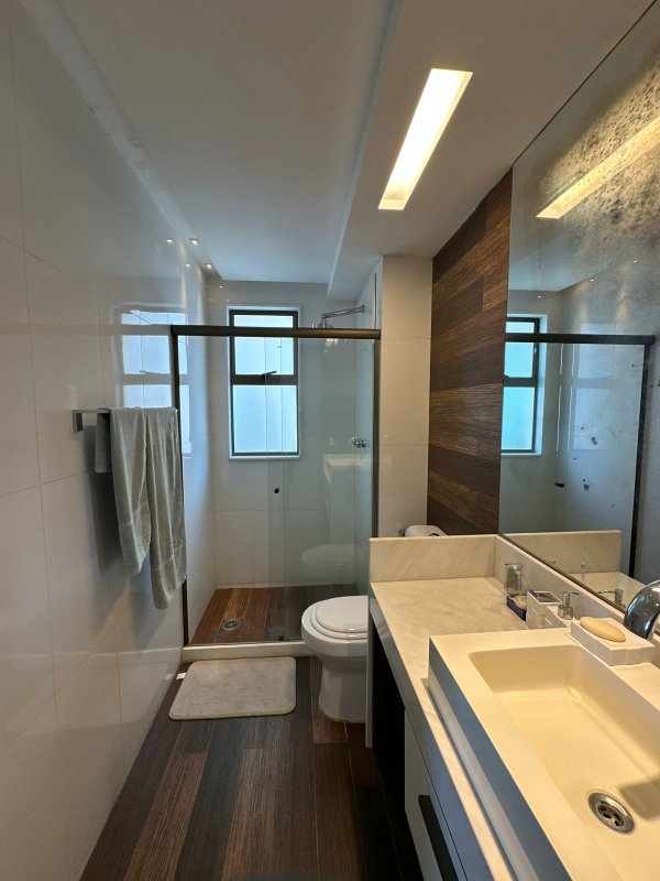 Apartamento à venda com 3 quartos sendo 3 suites, 170m² área útil por R$ 2.100.000,00 Rua Francisco da Cunha Recife - 