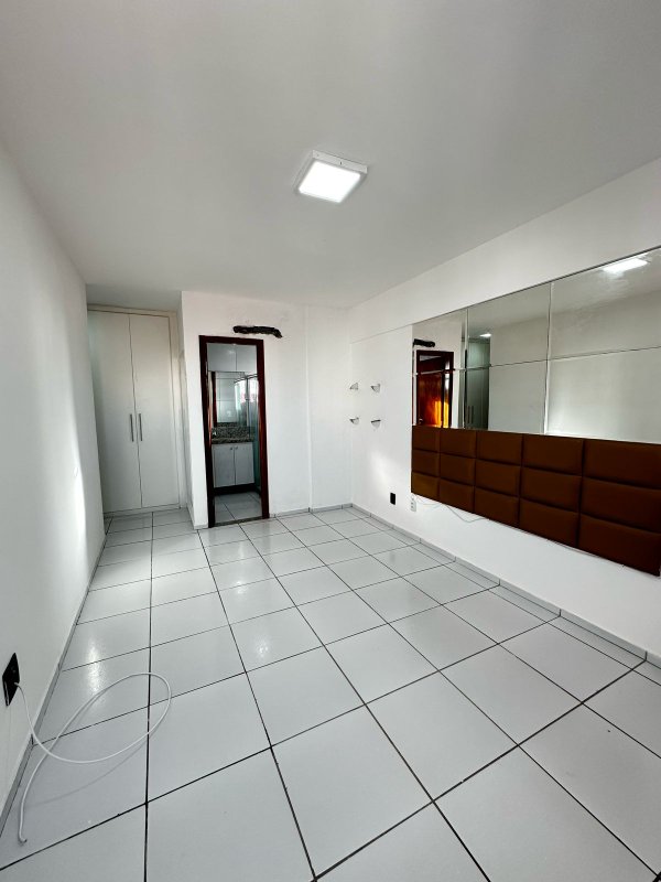 Apartamento à venda com 4 quartos sendo 3 suites, 155m² área útil por R$ 1.390.000,00 Rua Professor Augusto Lins e Silva Recife - 