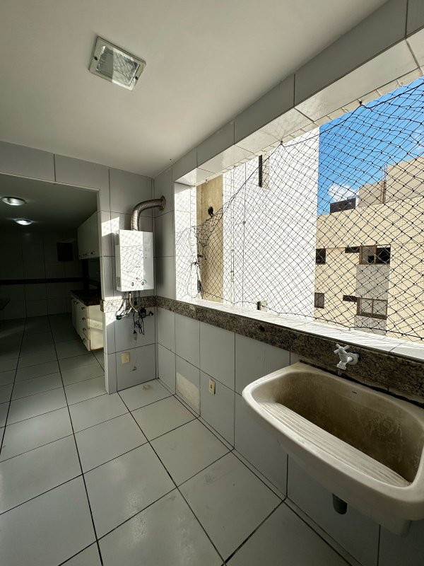 Apartamento à venda com 4 quartos sendo 3 suites, 155m² área útil por R$ 1.390.000,00 Rua Professor Augusto Lins e Silva Recife - 