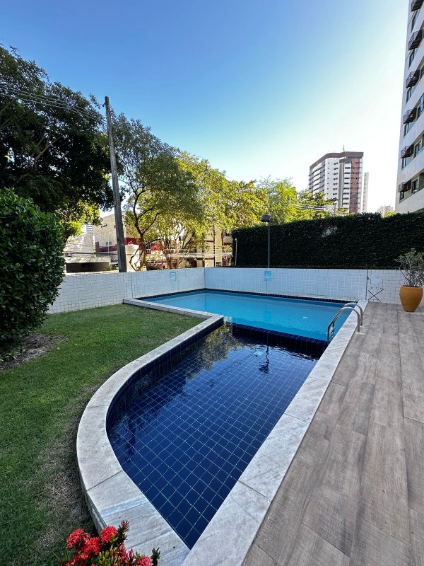 Apartamento à venda com 3 quartos sendo 3 suites, 174m² área útil por R$ 1.900.000,00 Rua Ana Camelo da Silva Recife - 