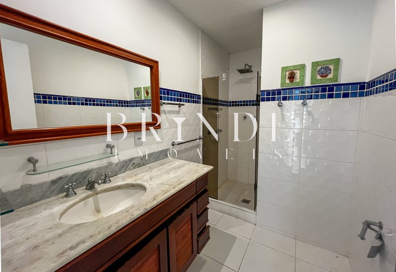 Apartamento de 3 Quartos à venda em Laranjeiras com vista para o Pão de Açúcar Rua Pereira da Silva Rio de Janeiro - 