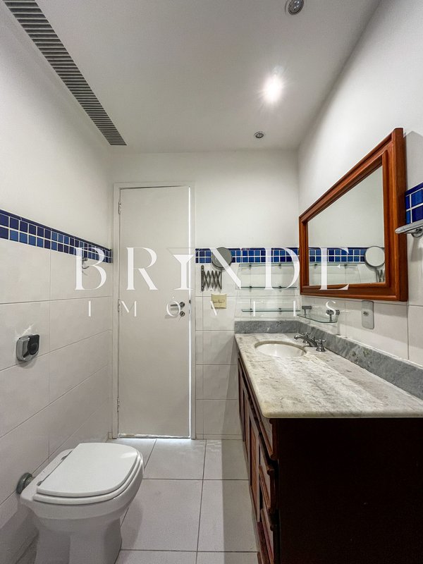 Apartamento de 3 Quartos à venda em Laranjeiras com vista para o Pão de Açúcar Rua Pereira da Silva Rio de Janeiro - 