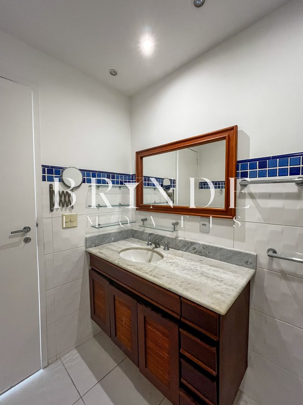 Apartamento de 3 Quartos à venda em Laranjeiras com vista para o Pão de Açúcar Rua Pereira da Silva Rio de Janeiro - 