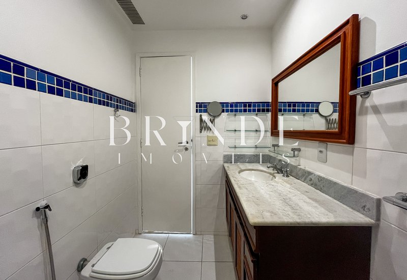 Apartamento de 3 Quartos à venda em Laranjeiras com vista para o Pão de Açúcar Rua Pereira da Silva Rio de Janeiro - 
