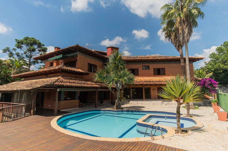 UMA CASA DE CHARME - Carapicuíba - 